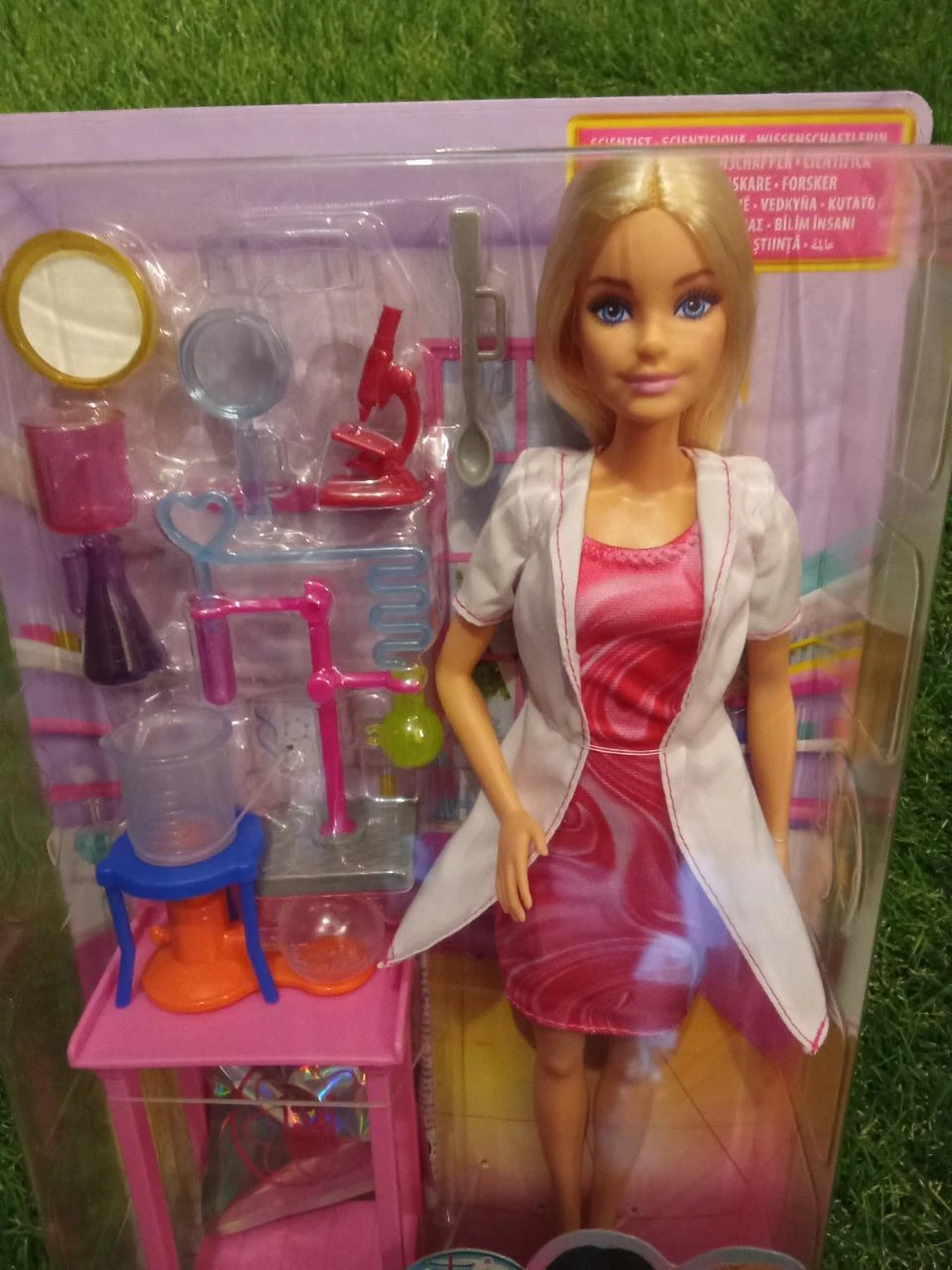 Coffret neuf sous emballage Barbie scientifique chimiste – photo 3